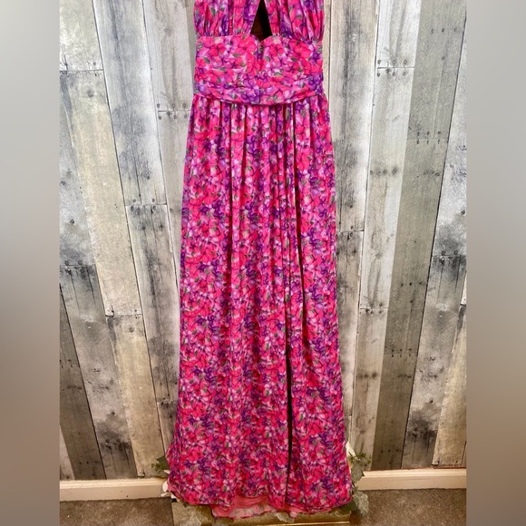 Lovers and Frends Hazel Gown in Liliana Floral Pink Size Large. - Picture 7 of 16